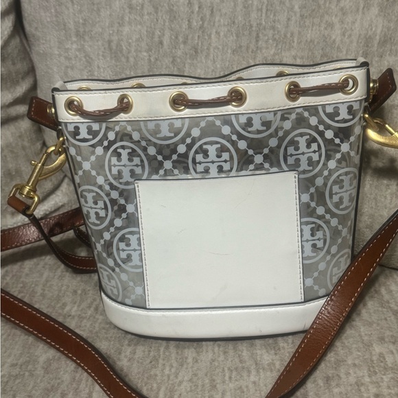 Tory Burch White Clear Logo Bucket Bag with Brown Trim - Picture 2 of 4